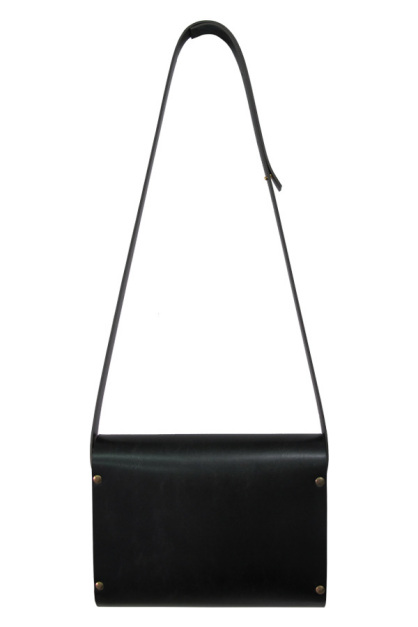Crossbody_B3